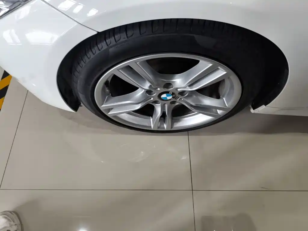 BMW 3 Series — миниатюра 23