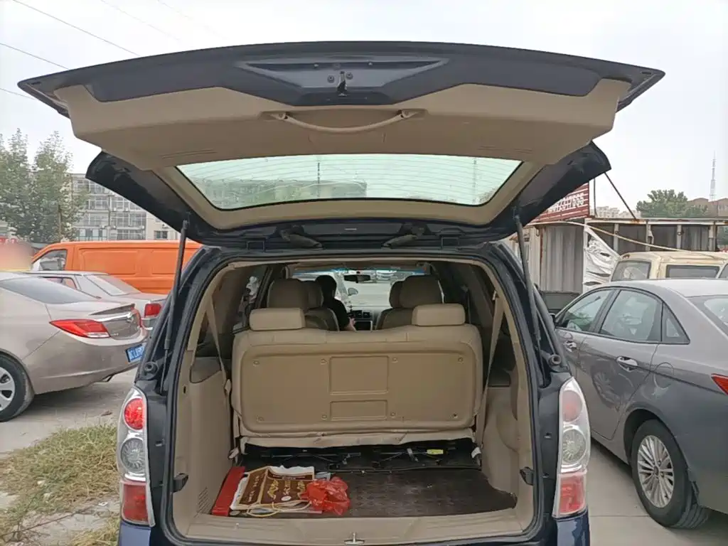 Buick GL8 — миниатюра 19