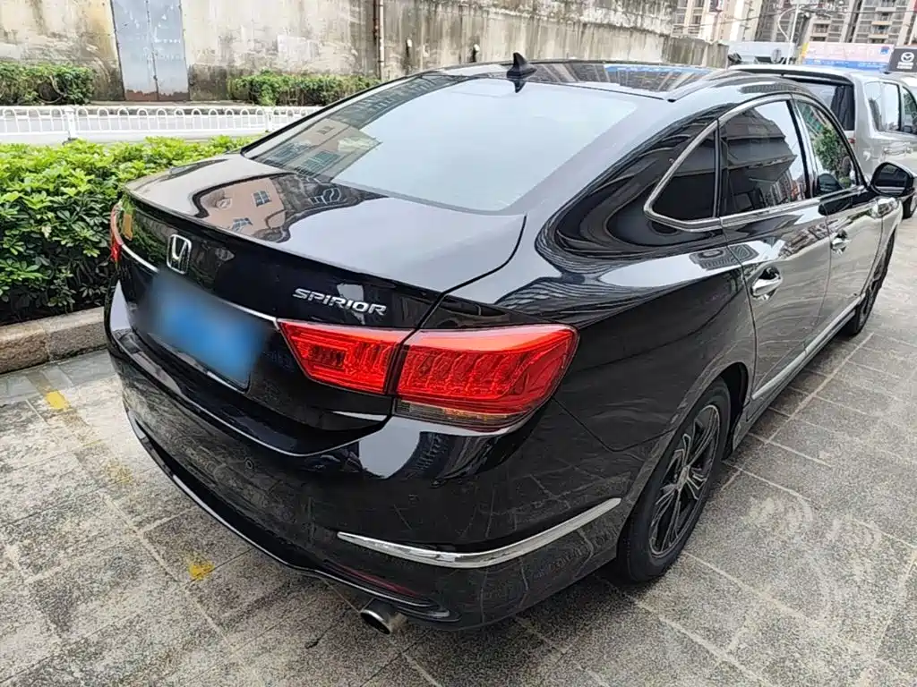 Honda Spirior 2015 2.4L Luxury
