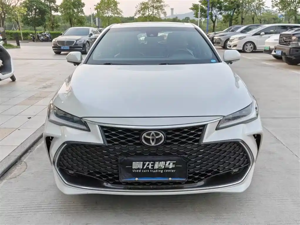 Toyota Avalon — миниатюра 2