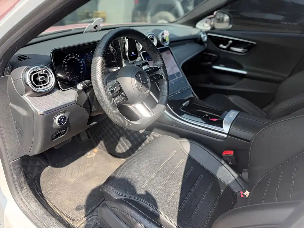Mercedes-Benz C-Class — миниатюра 7