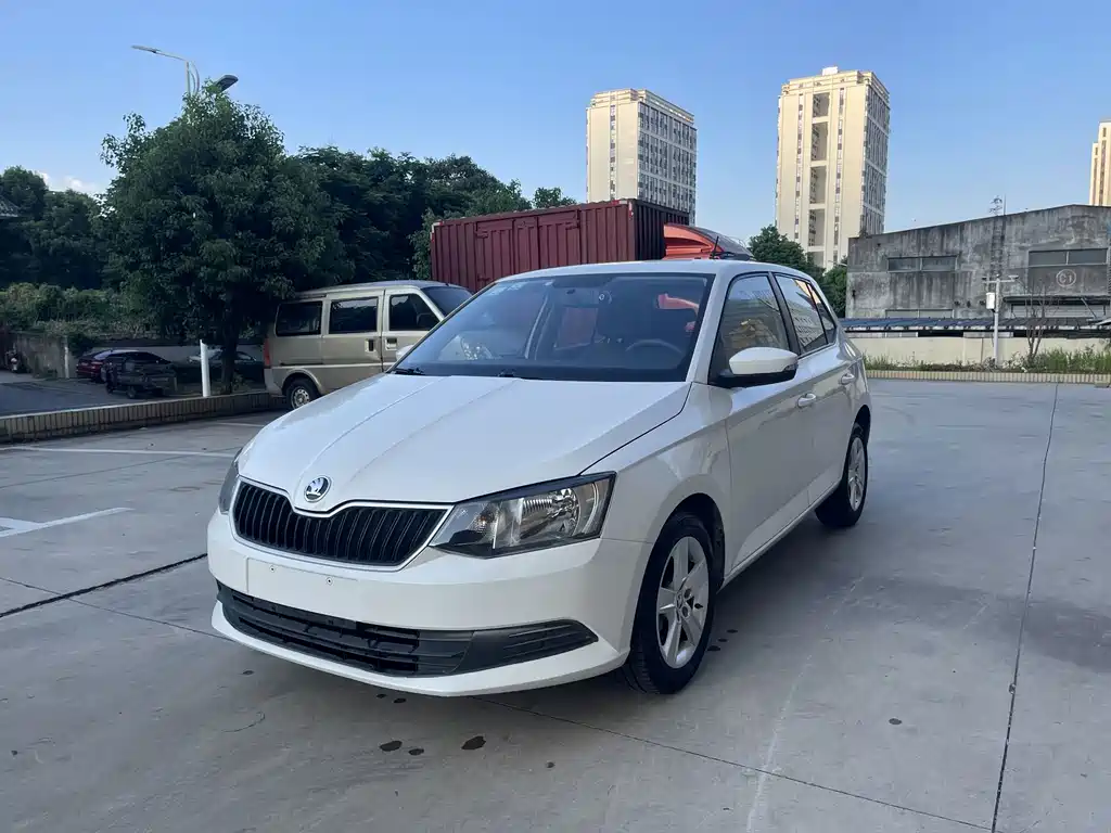 Skoda Fabia — миниатюра 2