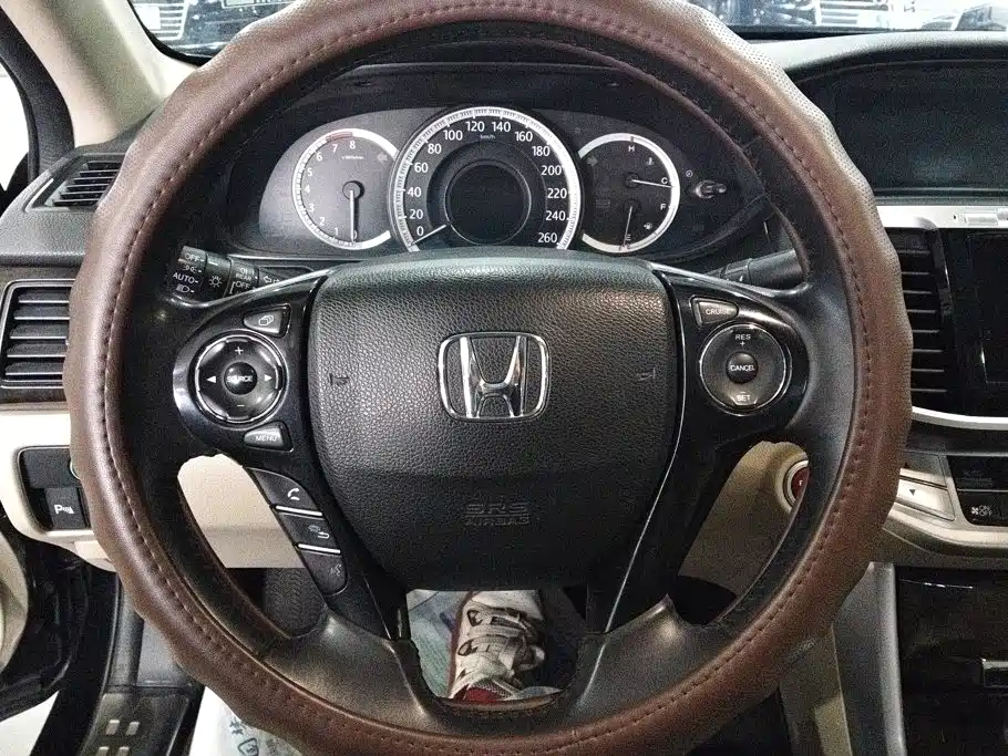 Honda Accord — миниатюра 15