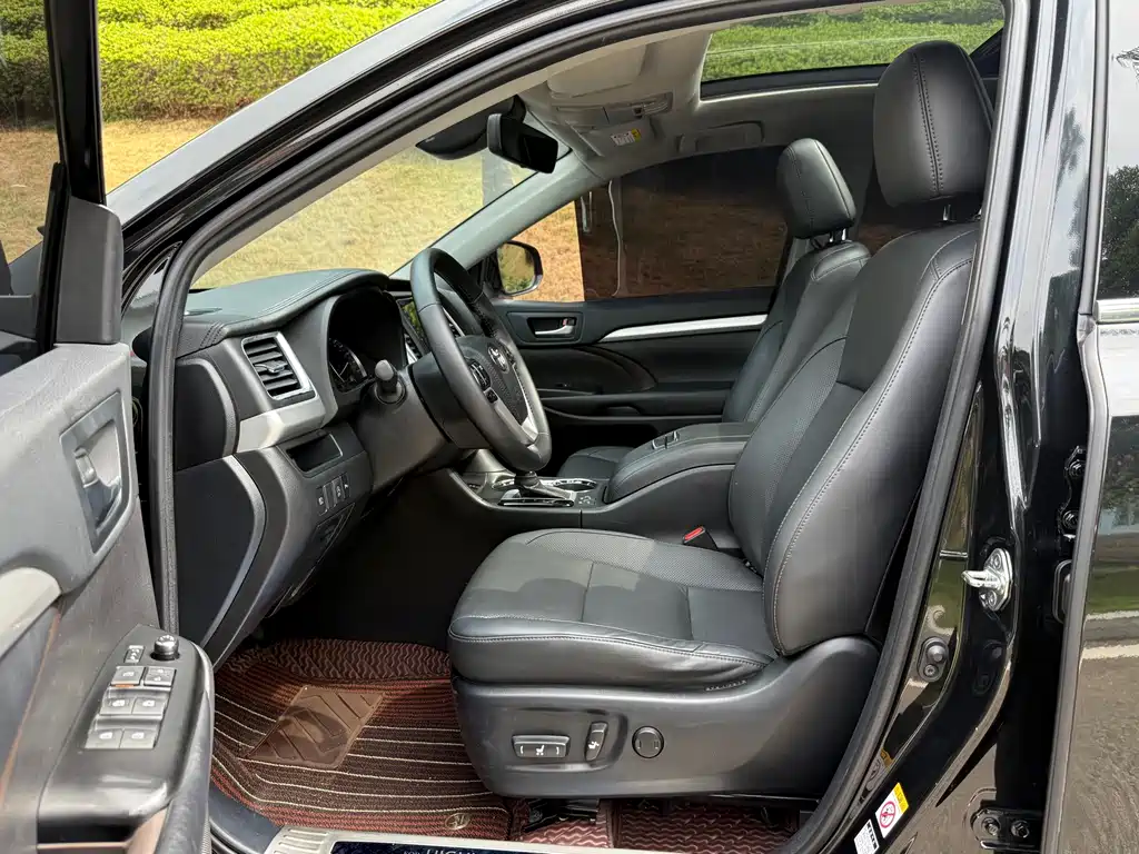 Toyota Highlander — миниатюра 12
