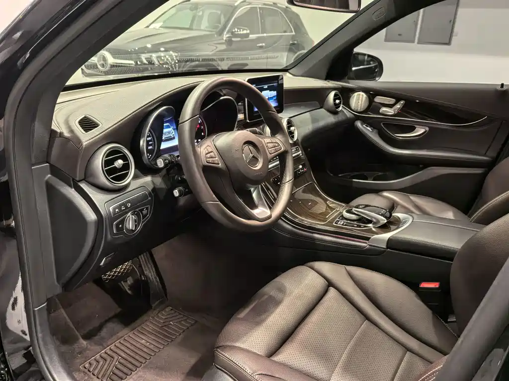 Mercedes-Benz GLC — миниатюра 5