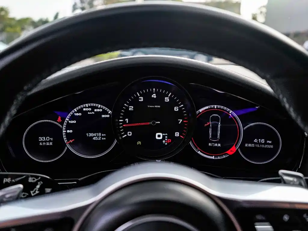 Porsche Panamera — миниатюра 2
