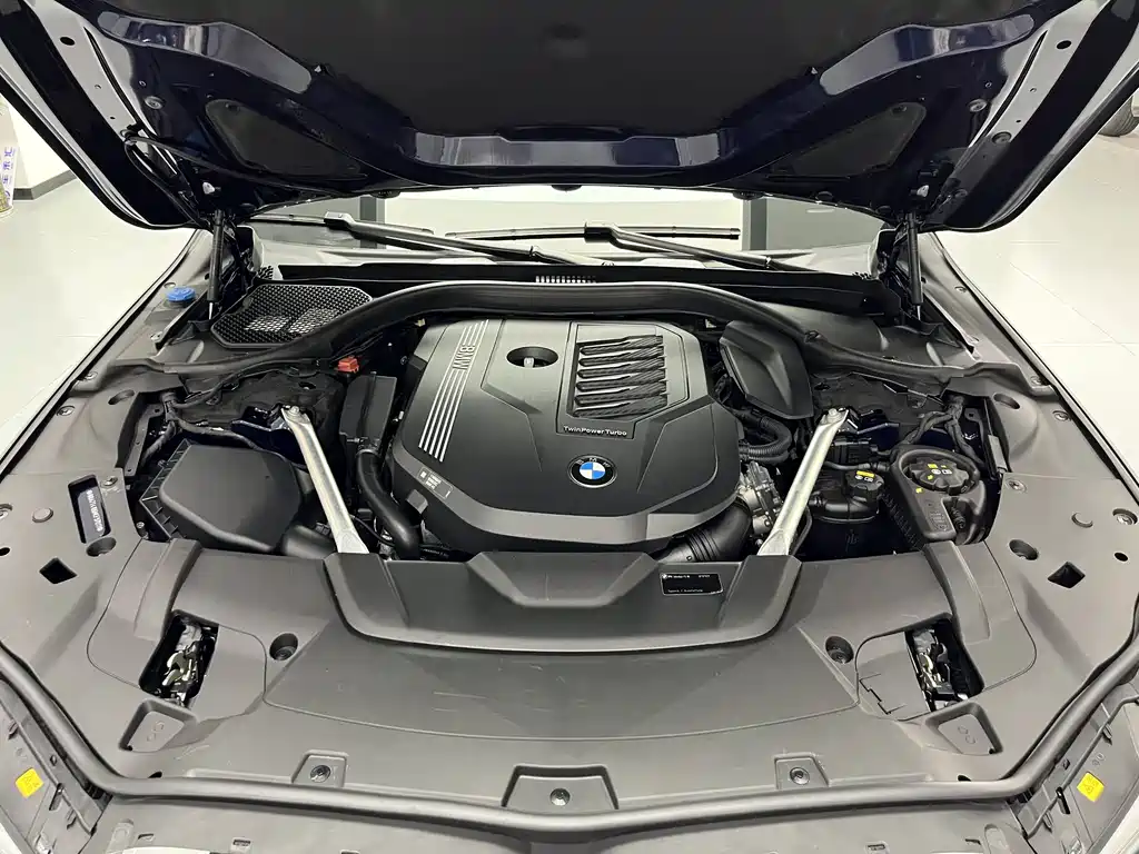 BMW 7 Series 740Li xDrive Executive Type Luxury Package, фото 18