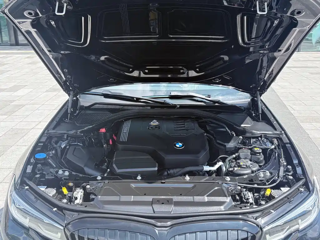 BMW 3 Series — миниатюра 26