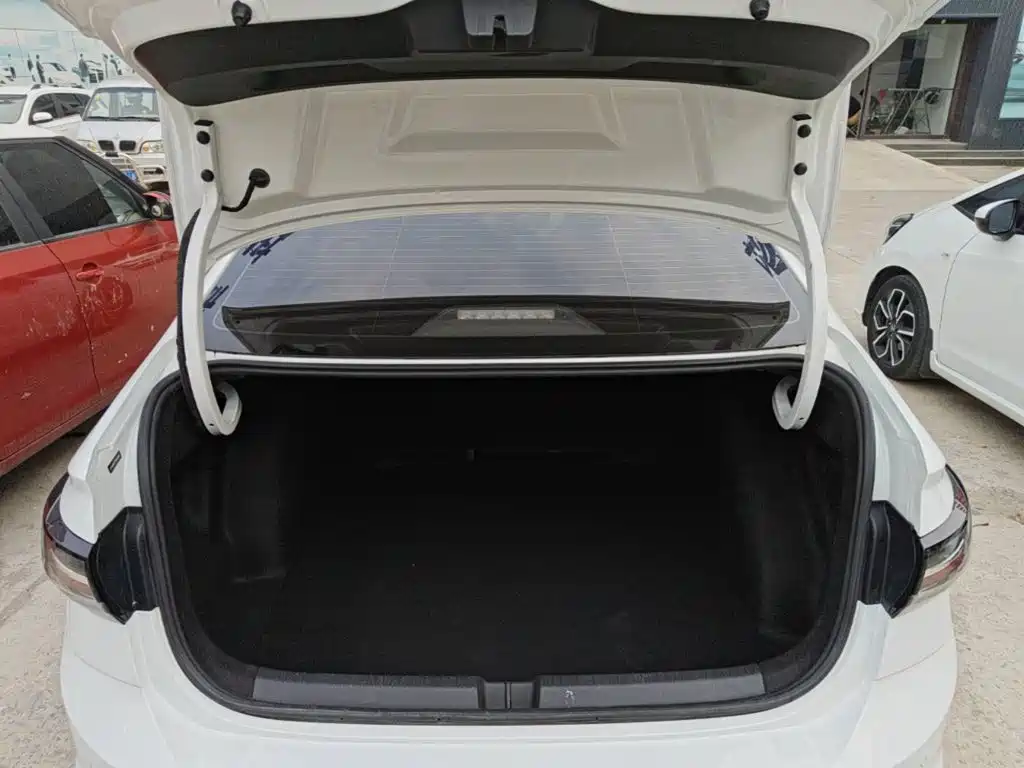 Volkswagen Lavida — миниатюра 15
