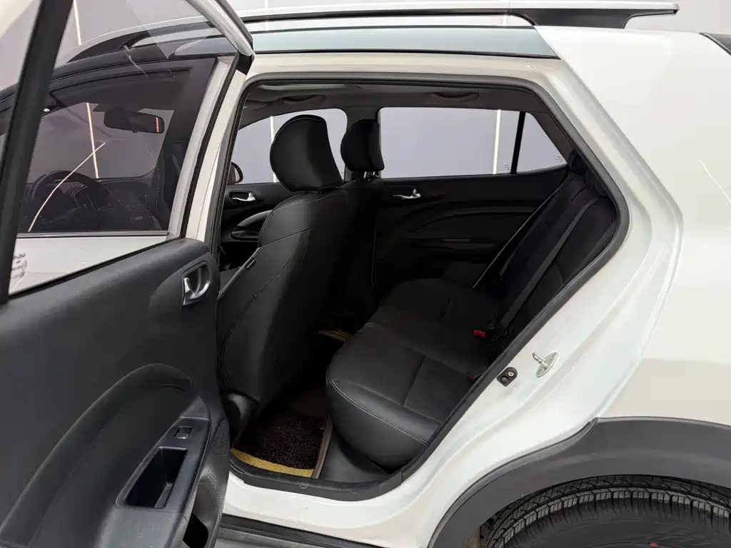 Kia KX1 — миниатюра 11