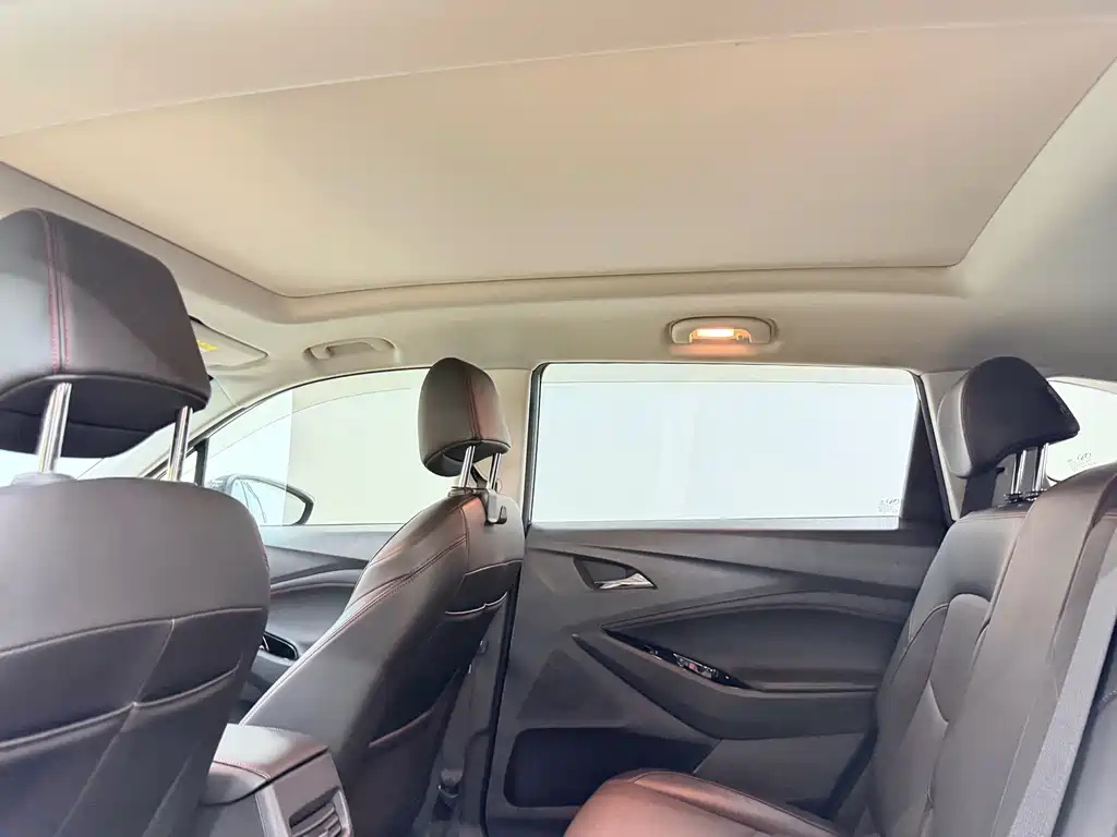 Chevrolet Volando — миниатюра 23