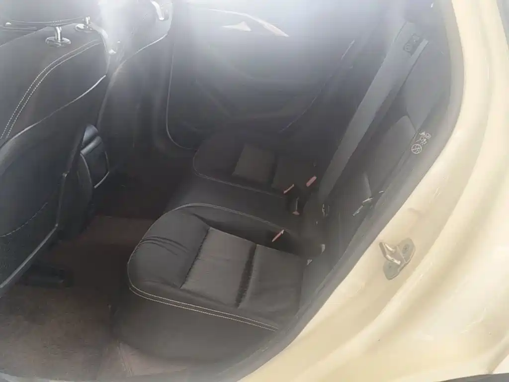 Infiniti QX30 — миниатюра 17