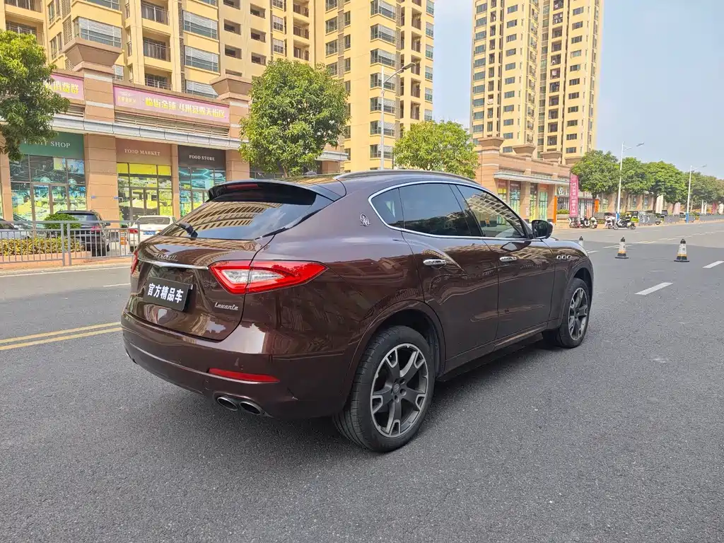 Maserati Levante — миниатюра 6