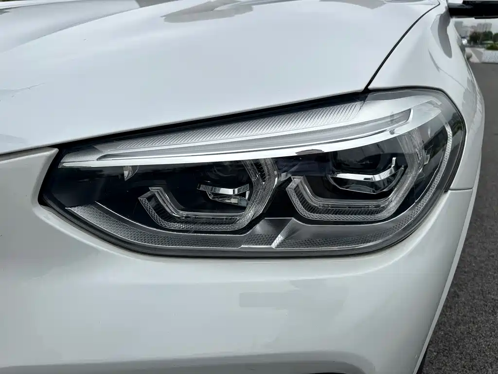 BMW X3 — миниатюра 9