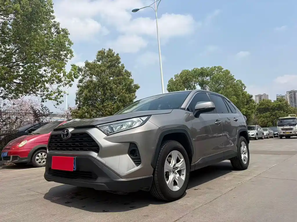 Toyota RAV4 2022 2.0L CVT