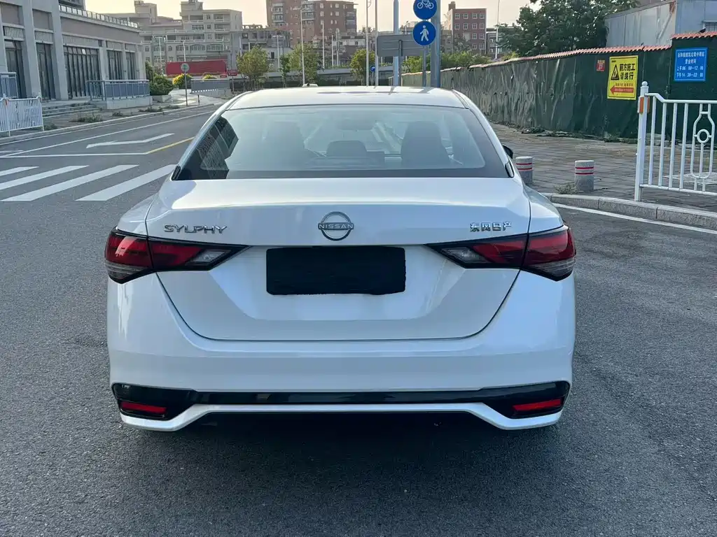 Nissan Sylphy — миниатюра 8