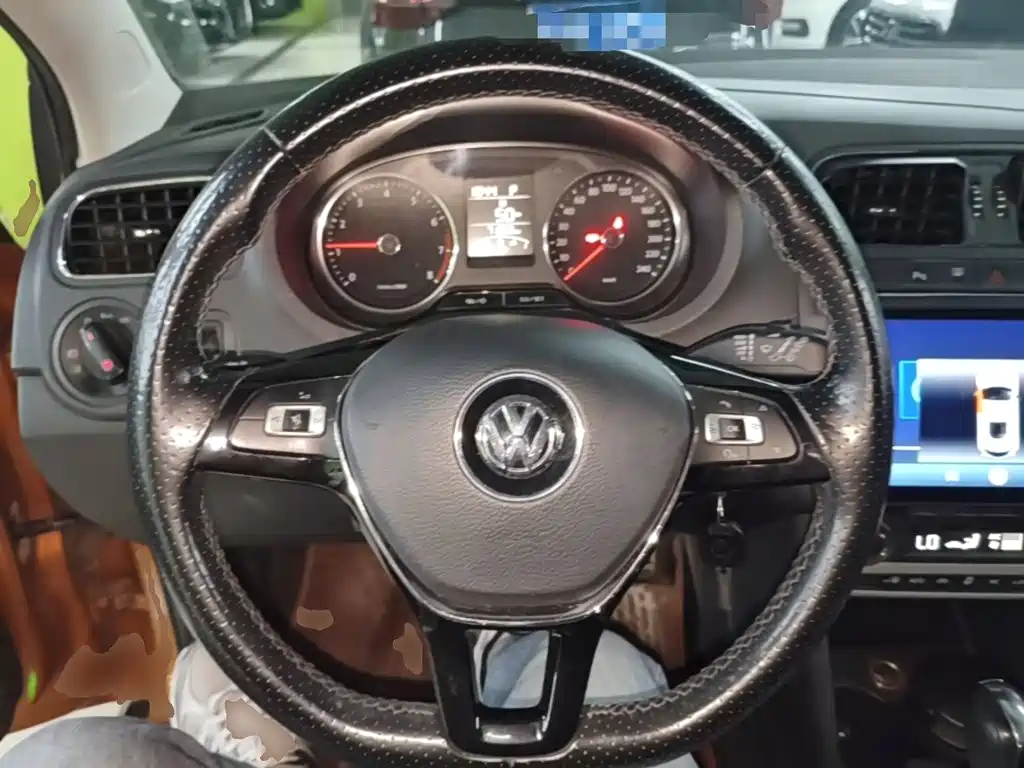 Volkswagen Polo — миниатюра 11