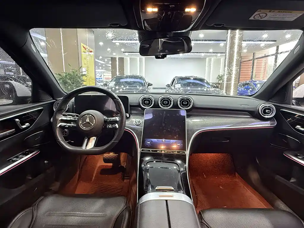 Mercedes-Benz C-Class — миниатюра 7