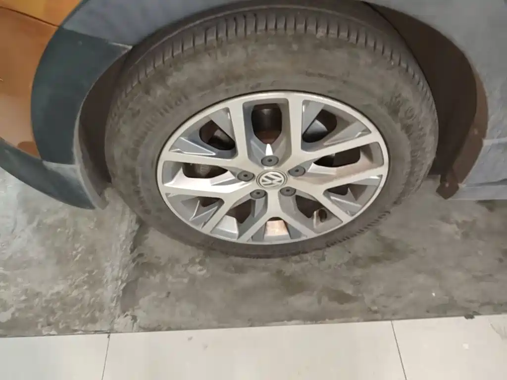 Volkswagen Polo — миниатюра 23