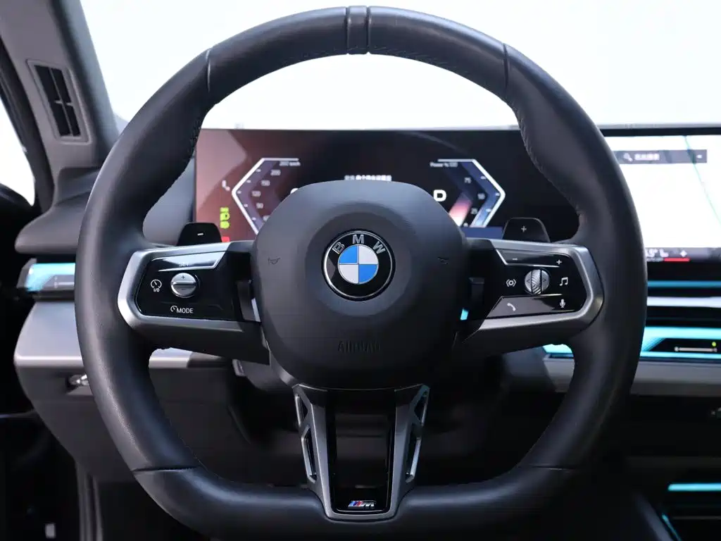 BMW 5 Series — миниатюра 16