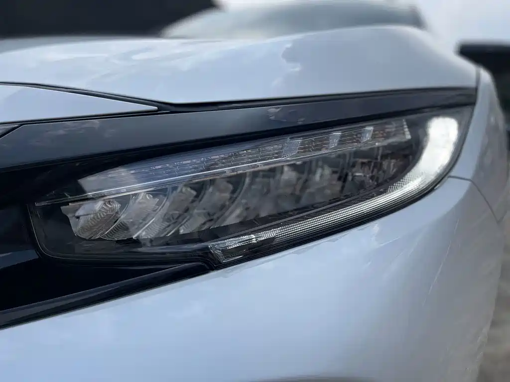 Honda Civic — миниатюра 16