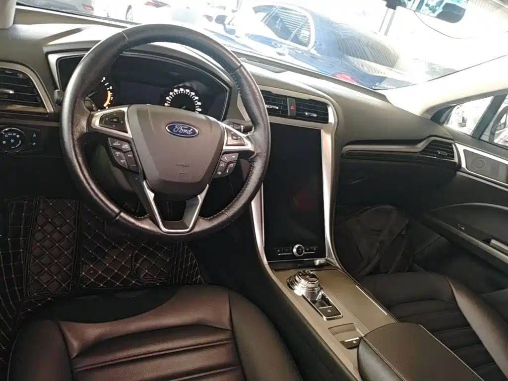 Ford Mondeo — миниатюра 10