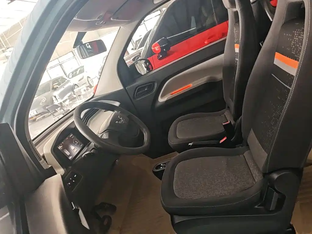 Wuling MINIEV — миниатюра 15