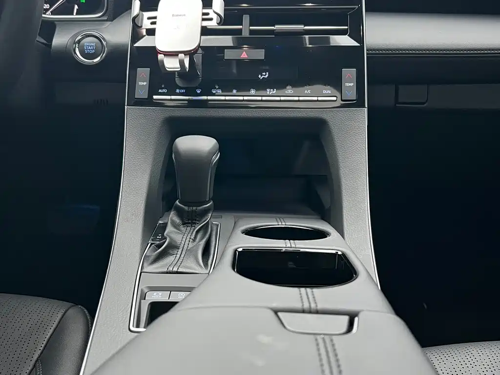 Toyota Avalon — миниатюра 11