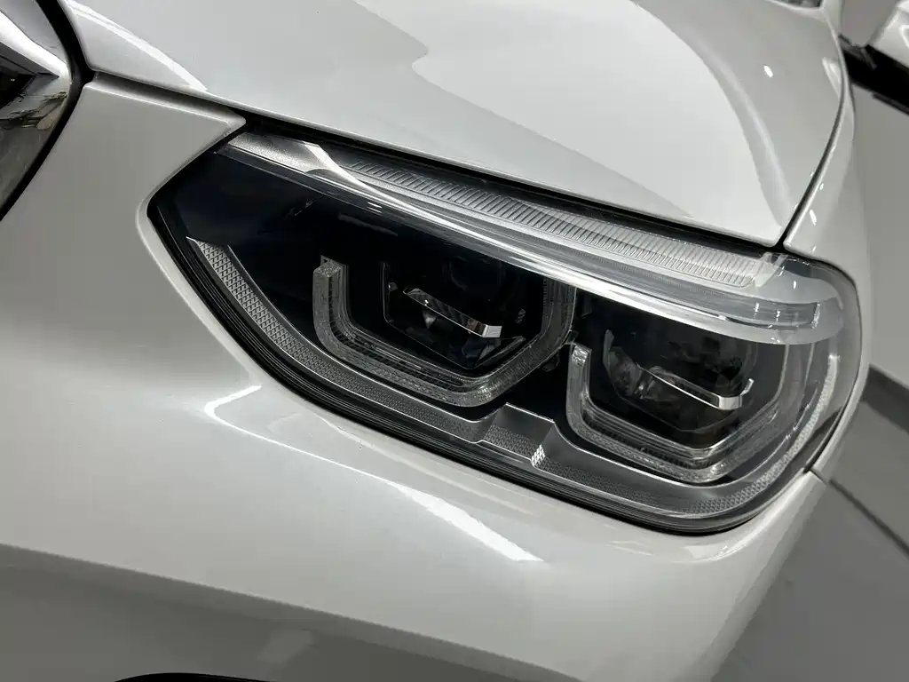 BMW X3 — миниатюра 21