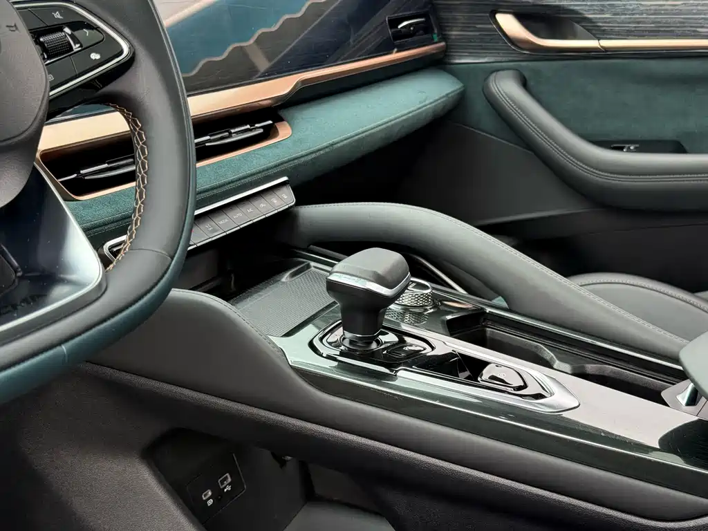 Geely Xingyue L — миниатюра 11