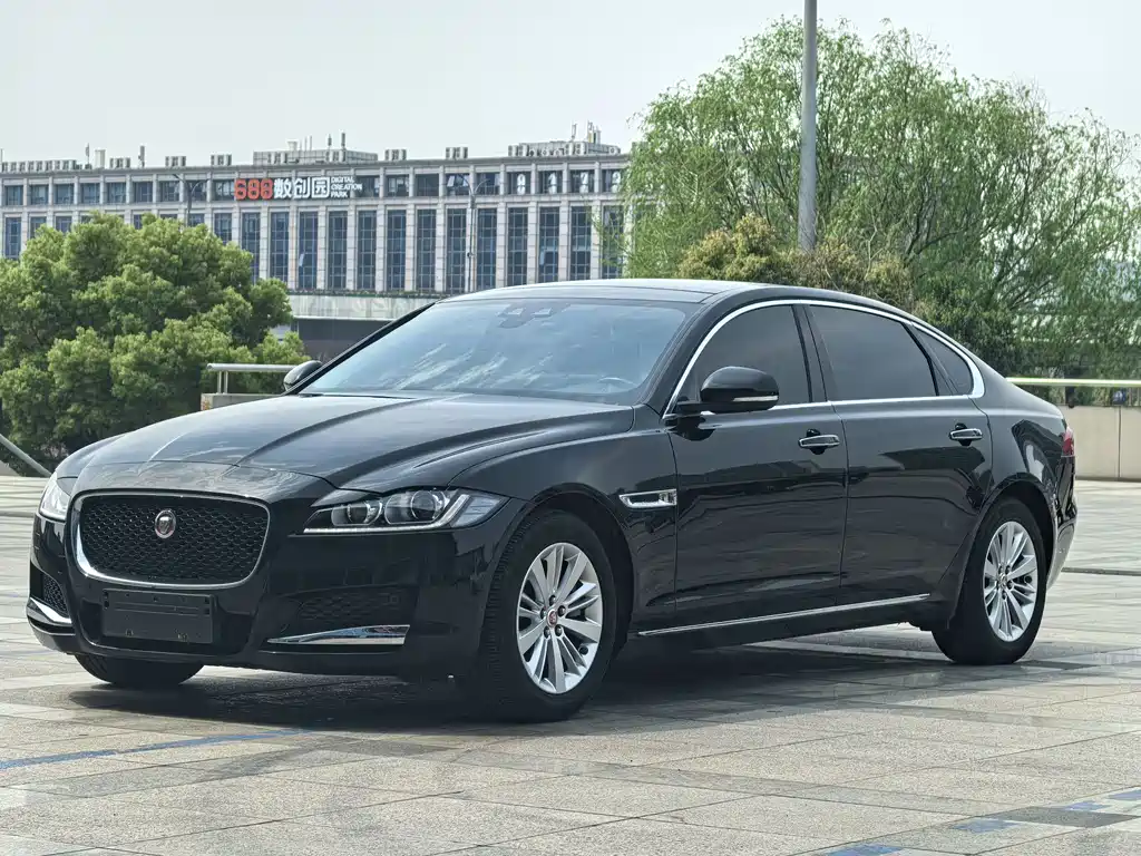 Jaguar XFL 2017