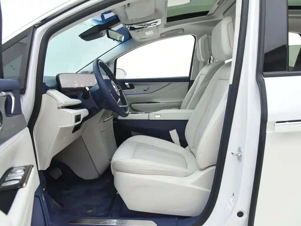 Buick GL8 2024 7 мест