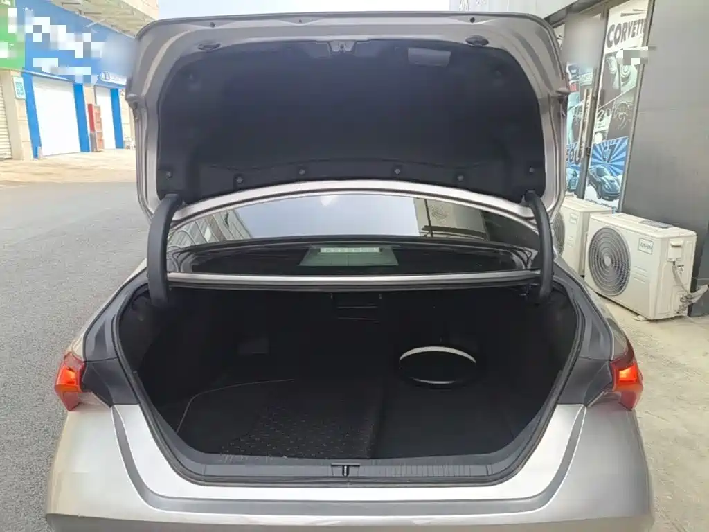 Toyota Avalon — миниатюра 19