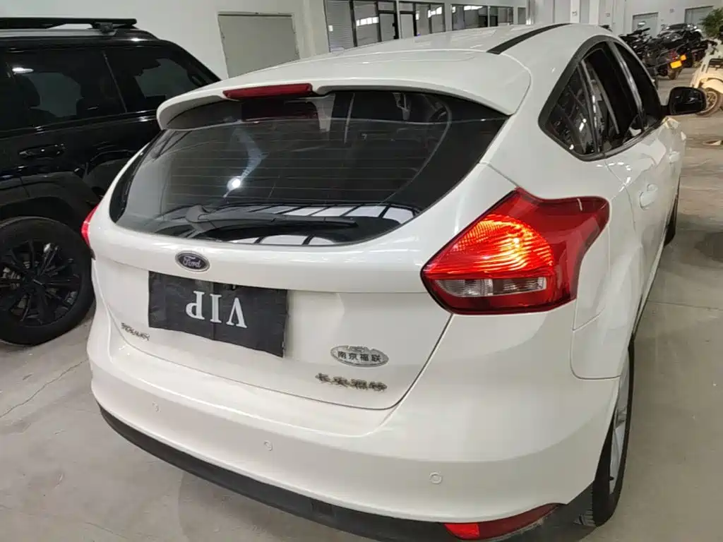 Ford Focus — миниатюра 6