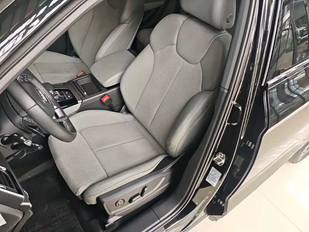 Audi Q5L Sportback — миниатюра 15