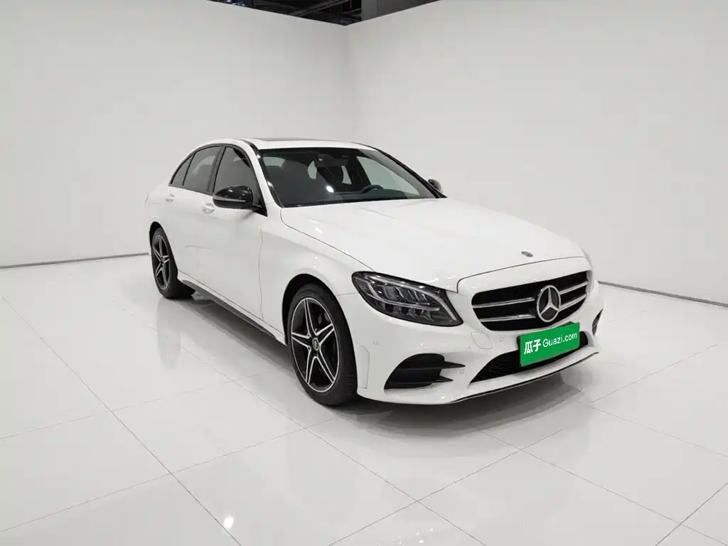 Mercedes-Benz C-Class — миниатюра 3