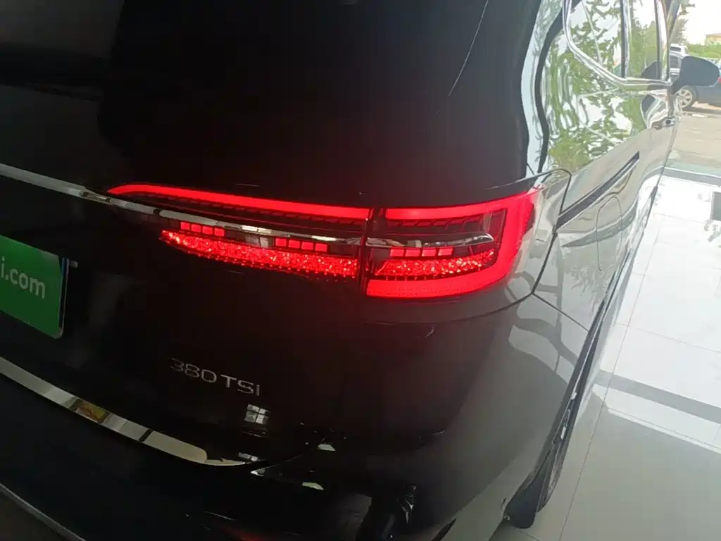 Volkswagen Viloran 2024 380TSI