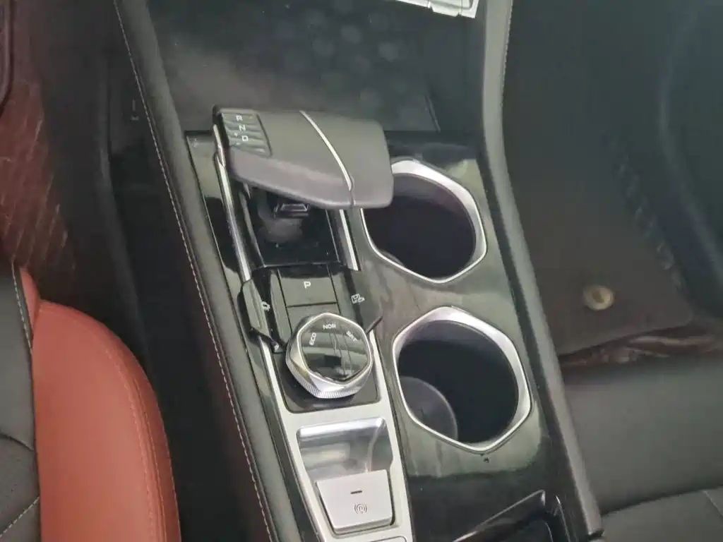 Changan Eado — миниатюра 10
