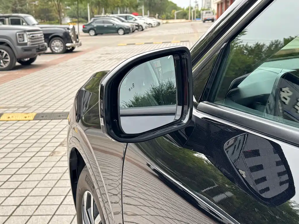 Ford Edge — миниатюра 6
