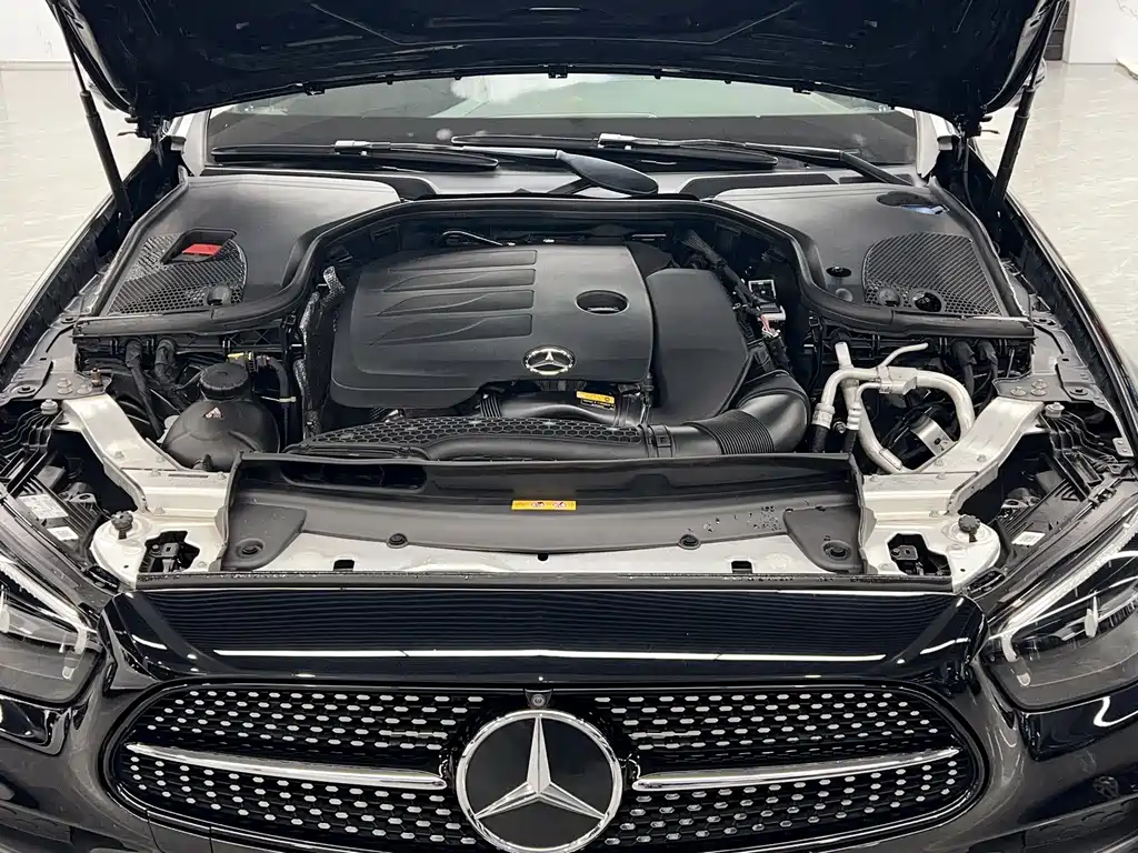 Mercedes-Benz E-Class — миниатюра 29