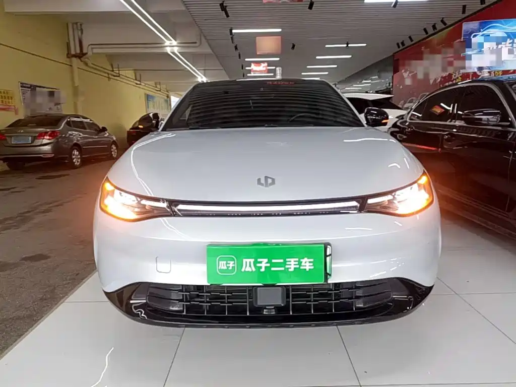 Leapmotor Leapmotor C01 — миниатюра 3