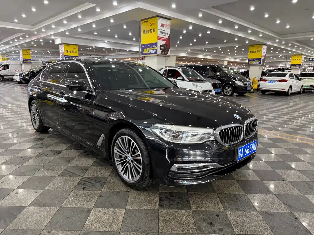 BMW 5 Series — миниатюра 3