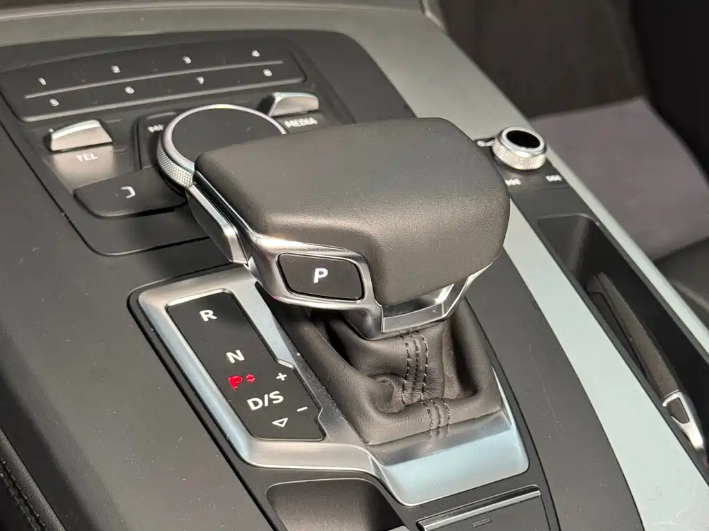 Audi Q5L — миниатюра 23