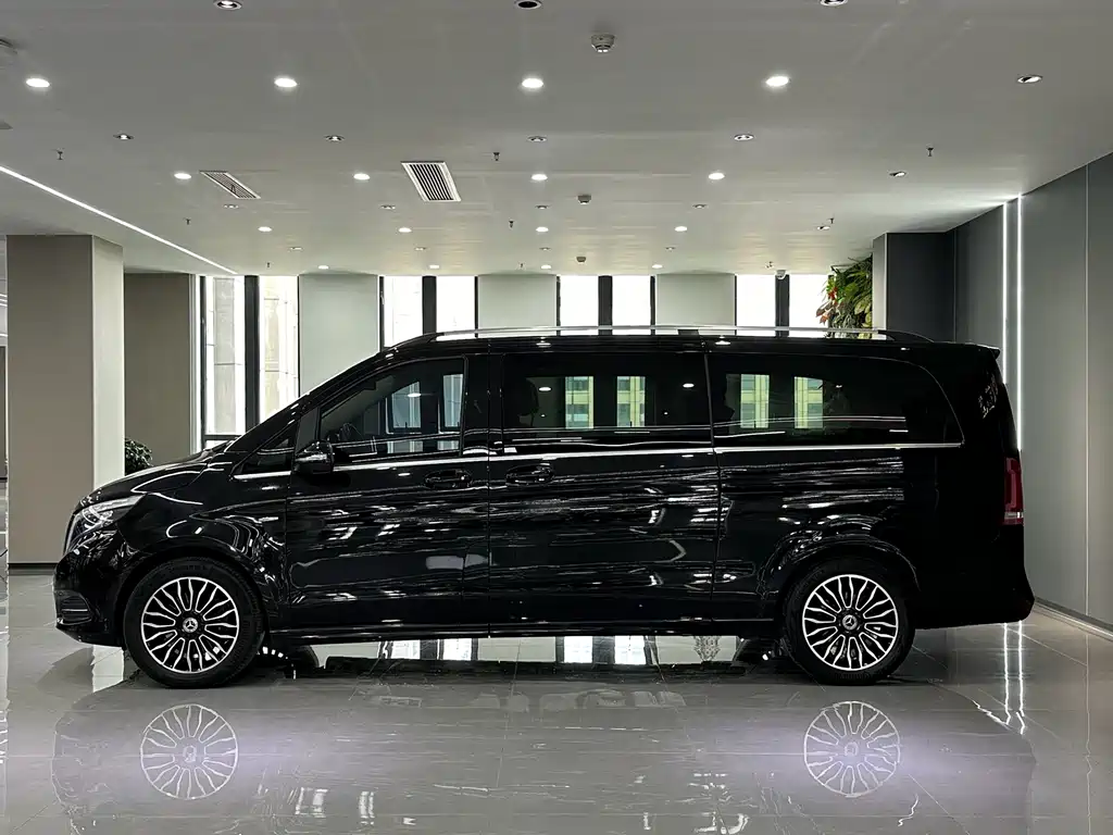 Mercedes-Benz V-Class V 2018 V 260 L Luxury Long Wheelbase VI