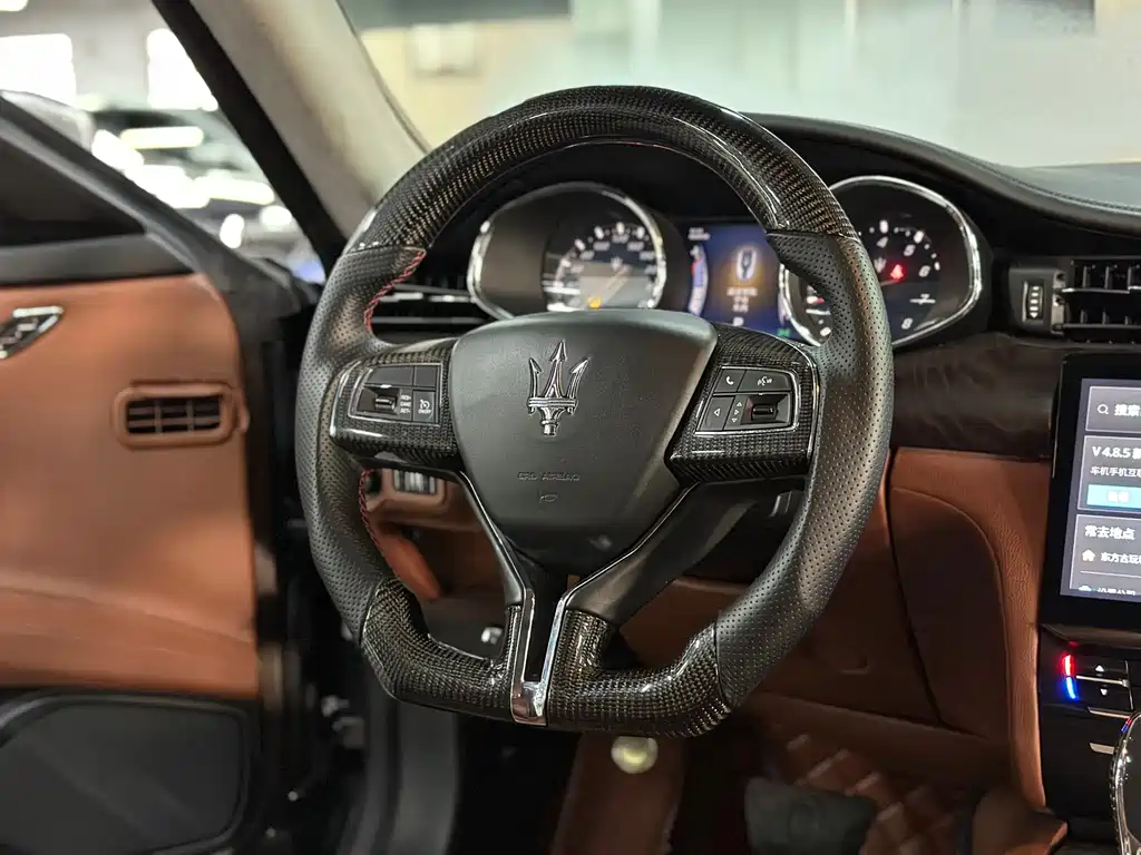 Maserati Quattroporte — миниатюра 9