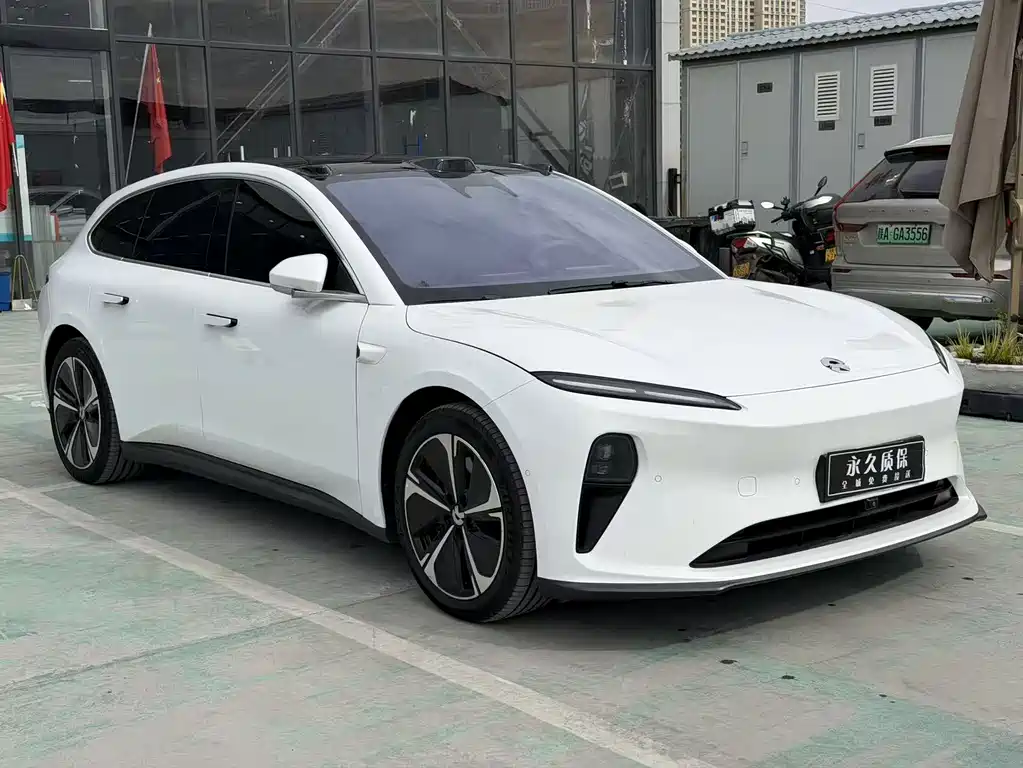 NIO ET5T — миниатюра 2