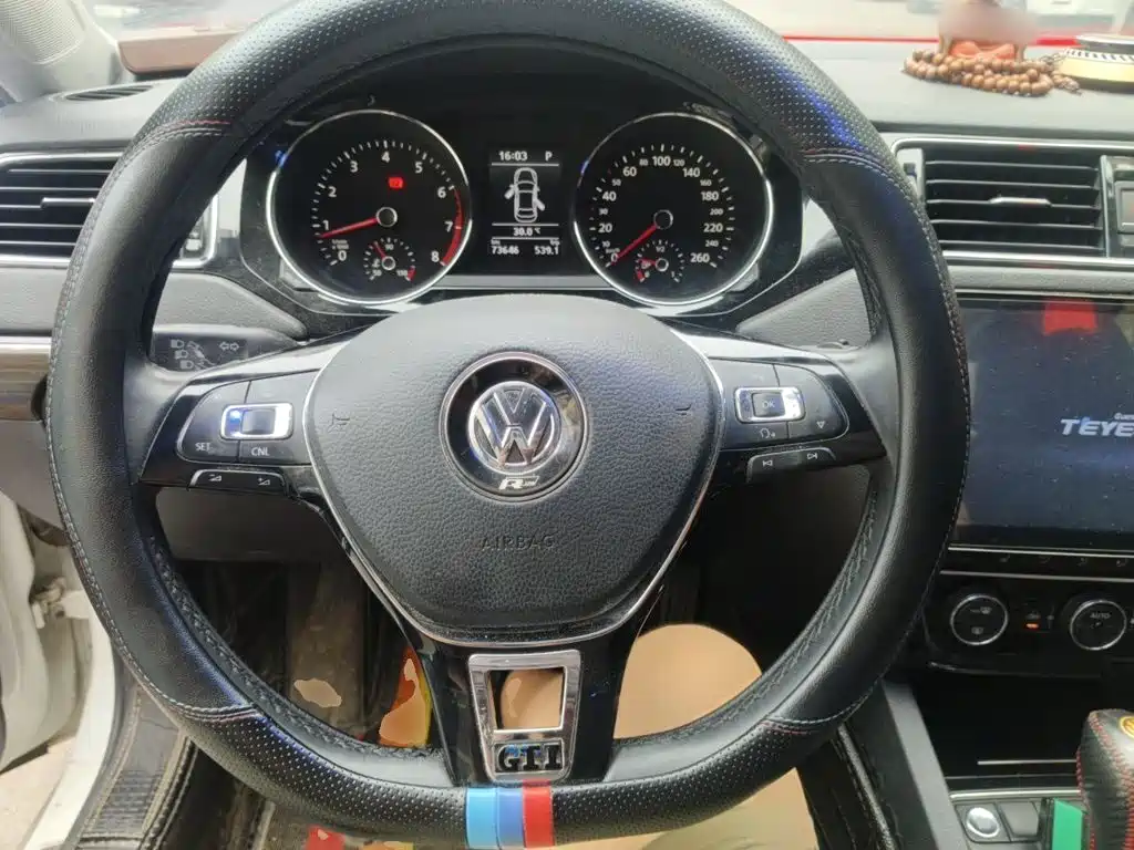 Volkswagen Sagitar 2017 230TSI AT Luxury