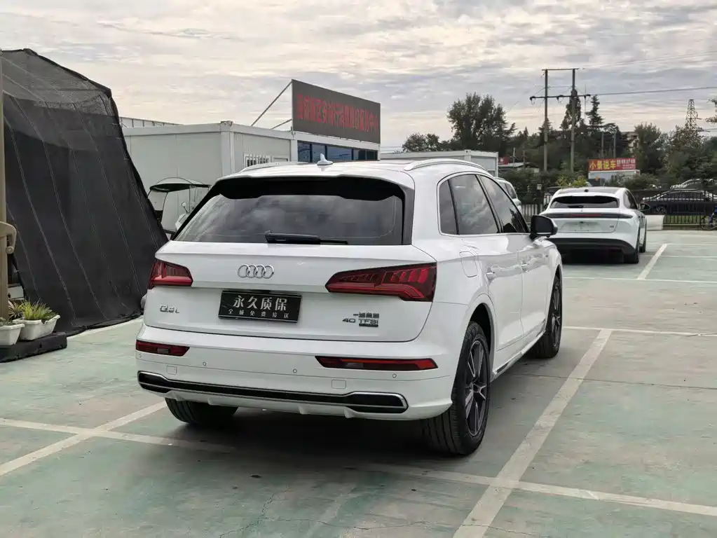 Audi Q5L — миниатюра 14