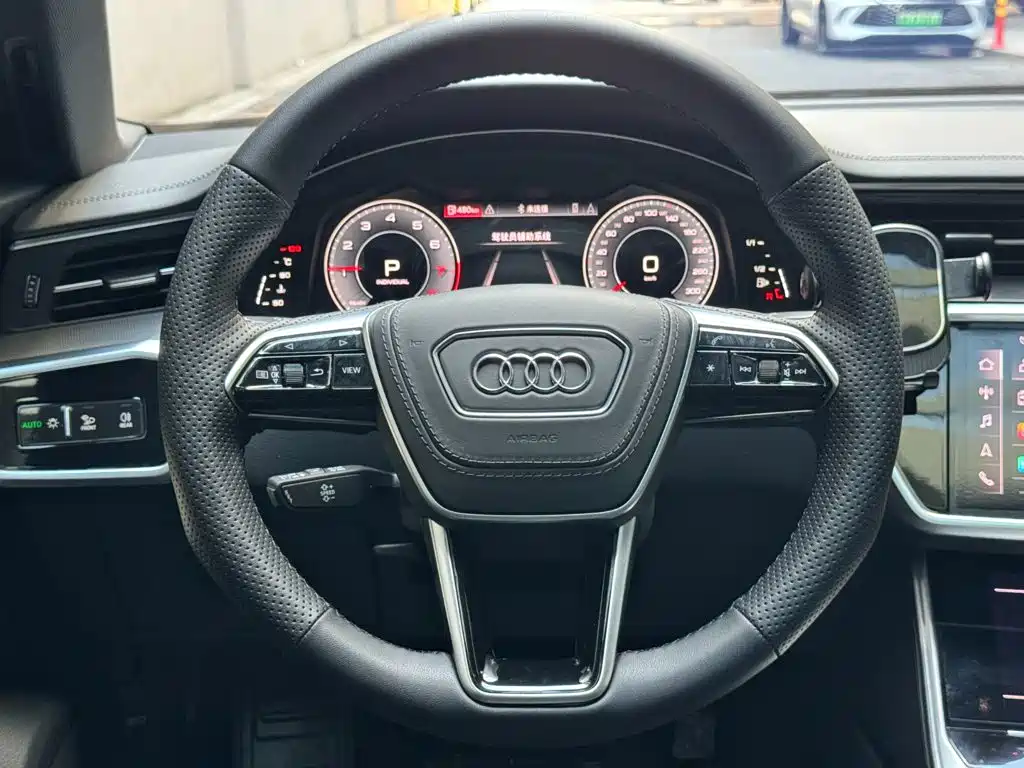 Audi A6L — миниатюра 12