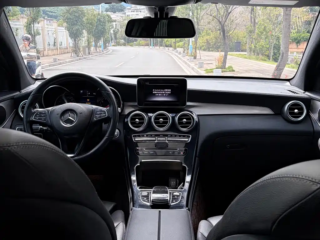 Mercedes-Benz GLC Coupe — миниатюра 11